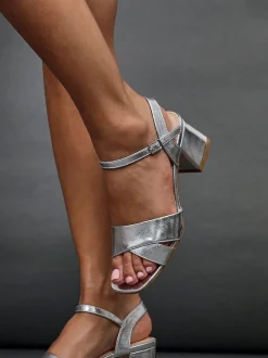 Linzi Argent - Sandales à talons larges Vivian avec bandoulière avant croisée Clearance