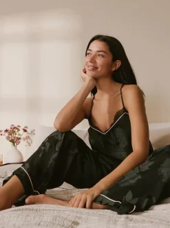 B by Ted Baker Pyjamas caraco Noir Fleuri en jacquard New