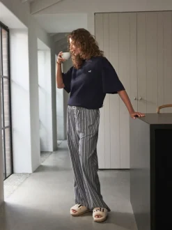 self. Bande marine - soi-même. Pyjama à manches courtes