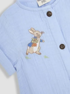 Jojo Maman Bébé Barboteuse Peter Rabbit™ en étamine boutonnée sur le devant 100% coton Sale