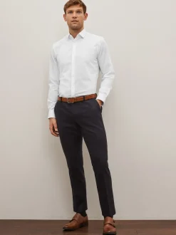 Next - Ajustement régulier - Chemise élégante texturée facile d’entretien à poignets simples Blanc Outlet