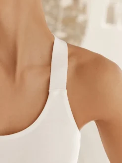 Next Blanc - Haut court Active Sports Low Impact Ultimate Comfort Outlet