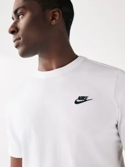 Nike - Club T-Shirt Blanc Hot