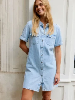 VERO MODA Bleu Chrome - Robe en jean boutonnée à manches courtes Best