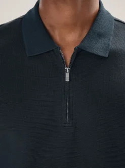 Next Bleu marine - Polo texturé élégant à col zippé