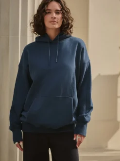 Next - Sweat-shirt à capuche long actif à coutures apparentes ultra-doux avec poches Bleu marine New