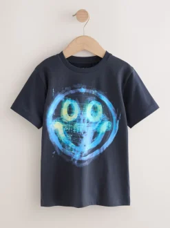 Next - T-shirt imprimé régulier à manches courtes (3-16ans) Bleu marine Digi Happy Face Hot