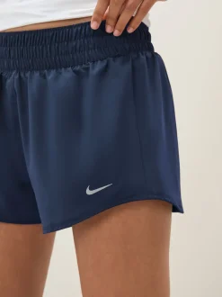 Nike - Un short Dri-FIT Mid Rise 3 pouces doublé Bleu marine nocturne Sale