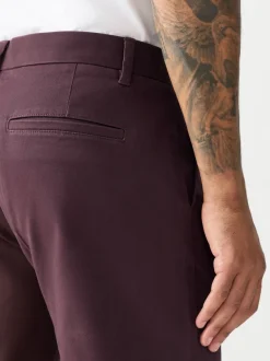 Next - Ajustement droit - Pantalon chino stretch bordeaux