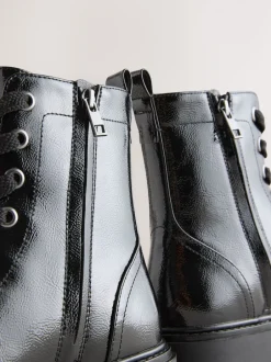 Next Brevet noir - Bottes à lacets Forever Comfort® Discount