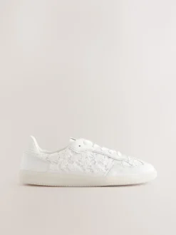 Next - Formateurs lacets Broderie neutre Hot