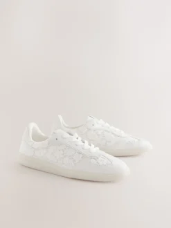 Next - Formateurs lacets Broderie neutre Hot