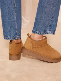 Friends Like These Bronzage naturel - Bottes en daim douillette doublées de fausse fourrure Clearance