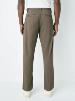 Next - Ajustement droit - Pantalon chino stretch Brun clair Discount