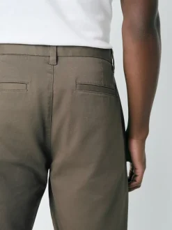 Next - Ajustement droit - Pantalon chino stretch Brun clair Discount