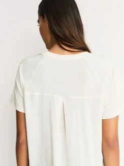 Next Brun/Crème - Lot de 2 T-shirts Active à manches courtes à Col rond Clearance