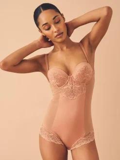 Next Caramel Nude - Body en dentelle à coupe ferme et contrôle du ventre Clearance