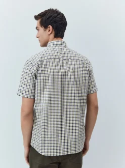 Next - Chemise Oxford Easy Iron boutonnée à manches courtes Carreaux Vichy bleu marine/neutre New