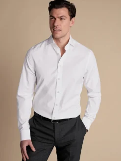 Charles Tyrwhitt Coupe ajustée  100% Cotton Cutaway Col Non Iron Poplin Chemises Online