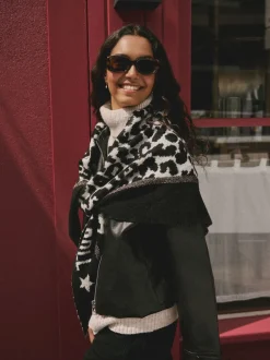 Rockett St George Écharpe douillette triangle Clearance