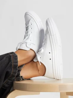 Converse Chuck Taylor All Stars Leather Ox Trainers Discount