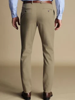 Charles Tyrwhitt Écru - Ajustement régulier - Chino Français Slim Fit Ultimate sans fer Outlet