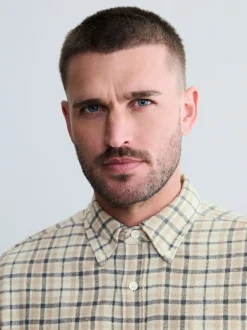 Next - Chemise à carreaux Signature à manches longues écru Clearance