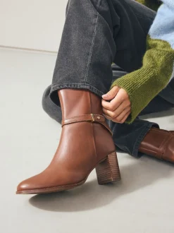 Next Cuir marron fauve - Bottines Forever Comfort® à pièces métalliques Outlet