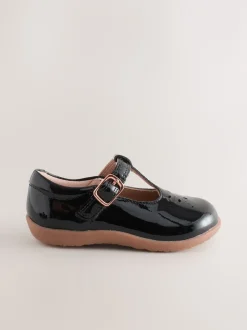 Next Cuir noir verni - Chaussures premiers pas avec barre en T à fermeture par contact Clearance