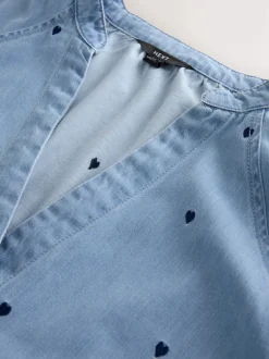 Next Cœur Bleu bleu marine - Chemisier en denim à manche bouffante et col en V brodé cœur Online
