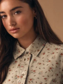 Next Fleuri neutre - Robe chemise à manches longues en sergé de coton Clearance