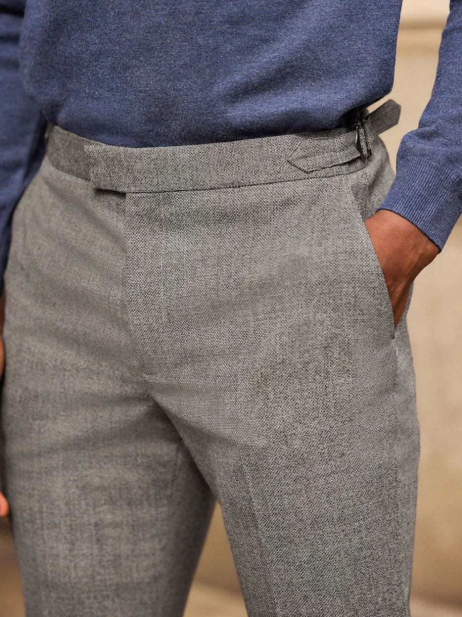 Next Gris - Pantalon Signature Smart en laine italienne texturée avec pattes d'ajustement sur les côtés Outlet