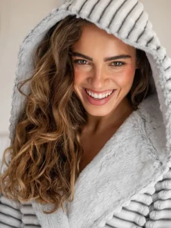 Pour Moi Gris - Robe de chambre cosy en polaire côtelée Mi-long À capuche Best