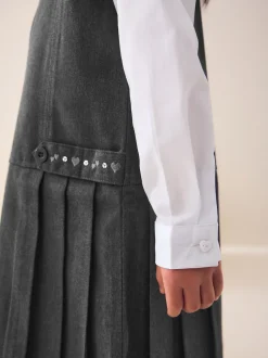 Next Gris - Robe d’école Pinafore brodée zippée sur le devant (3-14ans)