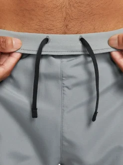 Nike - short de course Dri-FIT Challenger 5 pouces doublé Gris clair Discount