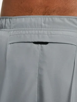 Nike - short de course Dri-FIT Challenger 5 pouces doublé Gris clair Discount