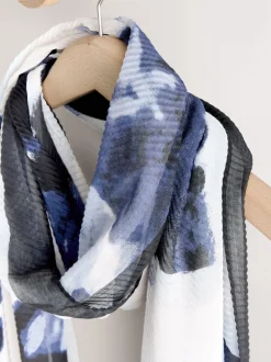 Next - Foulard plissé léger Impression Florale Bleue Sale