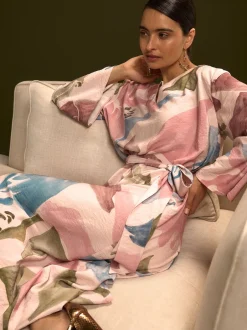 Next Impression florale rose - Robe longue caftan à col en V 3/4 Online