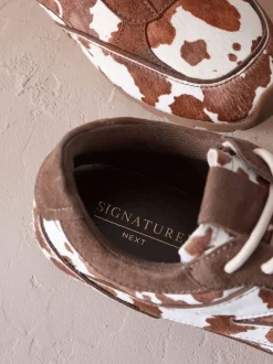 Next Imprimé vache - Baskets slim en cuir haut de gamme à lacets