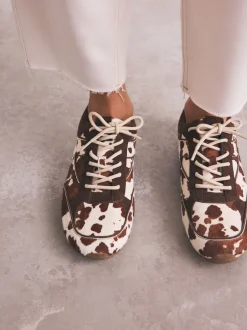 Next Imprimé vache - Baskets slim en cuir haut de gamme à lacets