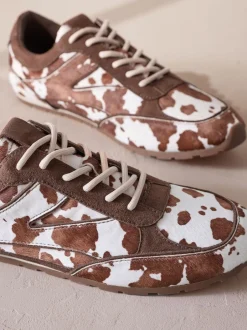 Next Imprimé vache - Baskets slim en cuir haut de gamme à lacets