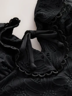 Laura Ashley Maillot de bain brodé Tummy Control Sale