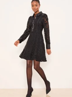 Lipsy Court robe patineuse à manches longues en dentelle New