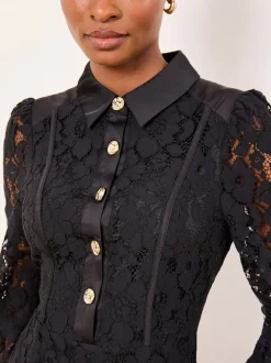 Lipsy Court robe patineuse à manches longues en dentelle New