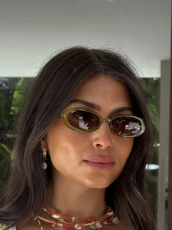 Never Fully Dressed Lunettes de soleil ovales étroites Clearance