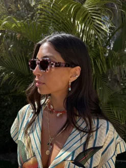 Never Fully Dressed Lunettes de soleil rectangulaires en écaille de tortue Best