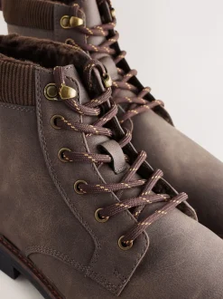 Next Marron - Bottes à bordure en velours côtelé doublées de peau de mouton Hot