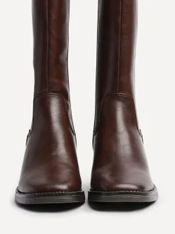 Linzi Marron - Bottes hautes Reason à talons carrés avec panneau extensible dans le dos Clearance