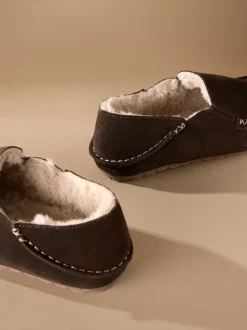 Next Marron - Chaussons mocassins Signature Kickdown en daim Outlet