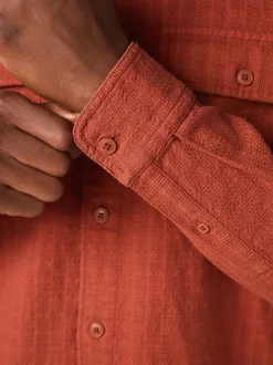 Next Marron - Chemise Coupe classique texturée à manches longues gaufrée Discount